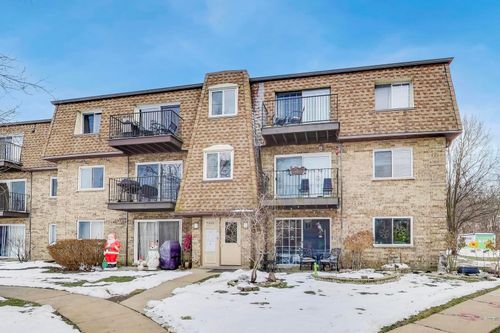 apt-2e-9420 Bay Colony Dr, Des Plaines, IL, 60016-3633 | Card Image