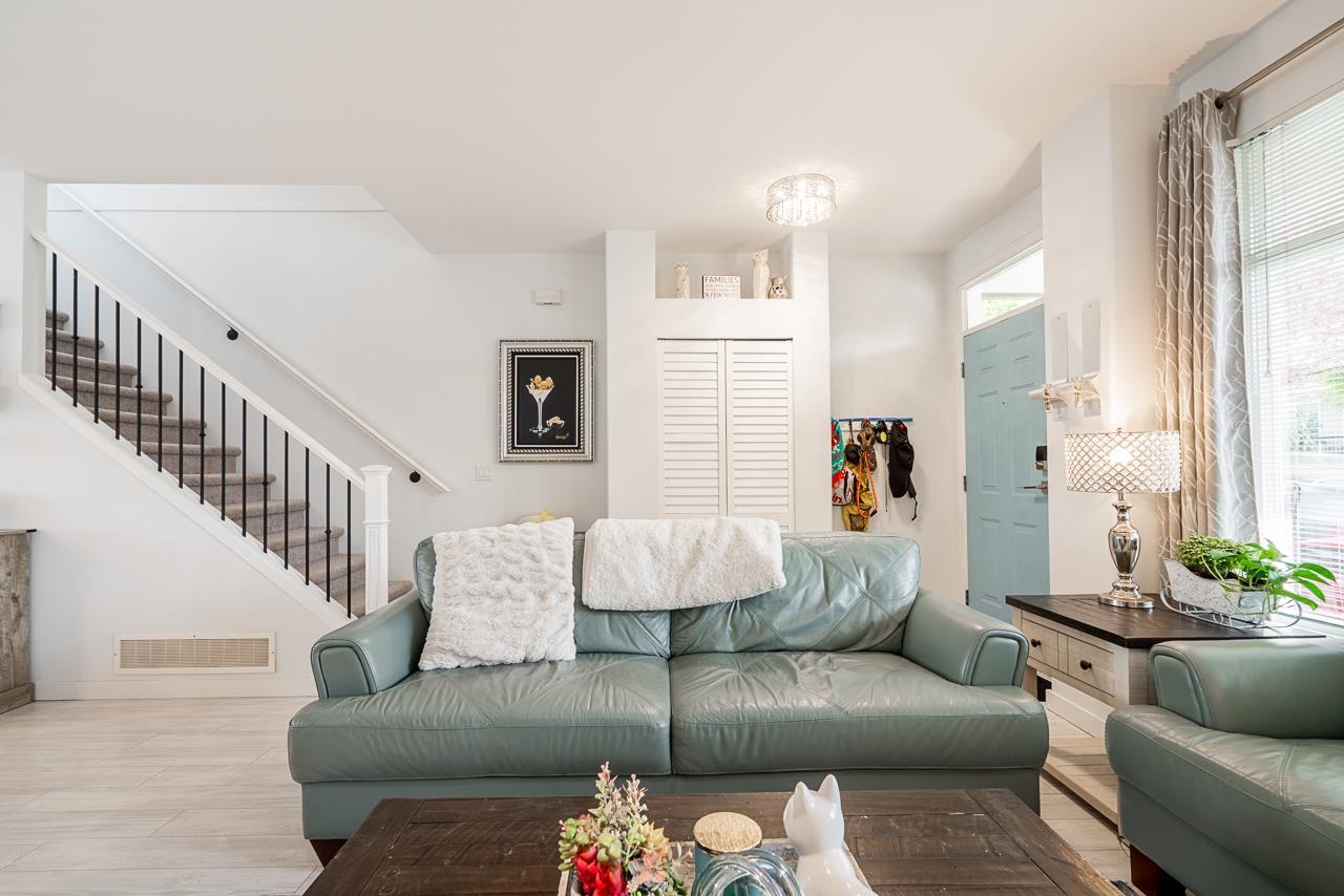 Residential in Maple Ridge 3