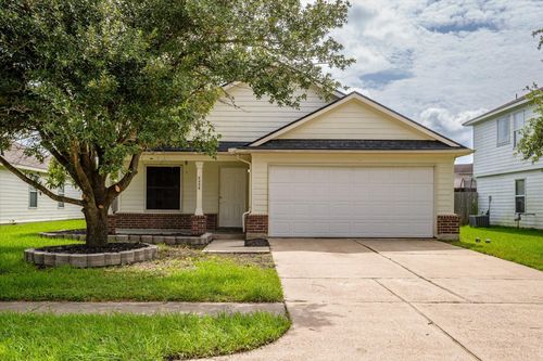 8006 Ginger Park Dr, Baytown, TX, 77521-7818 | Card Image