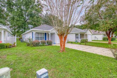 2337 Trailwood Dr, House other with 2 bedrooms, 2 bathrooms and 1 parking in Pensacola FL | Image 2