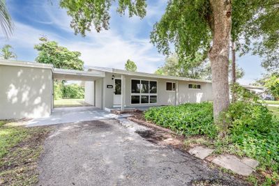 1981 Sw 36th Terrace, House other with 3 bedrooms, 2 bathrooms and null parking in Fort Lauderdale FL | Image 3