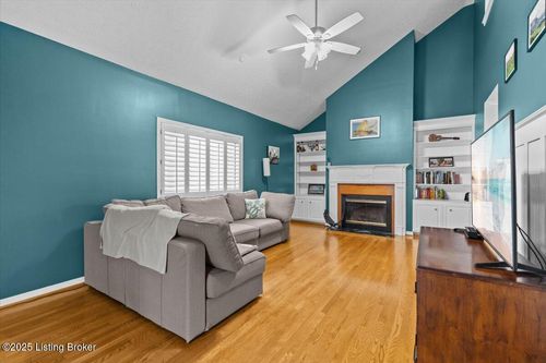 5535 Forest Lake Dr, Prospect, KY, 40059-7301 | Card Image