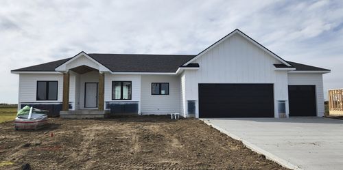 1113 Willow Dr, Huxley, IA, 50124-5006 | Card Image