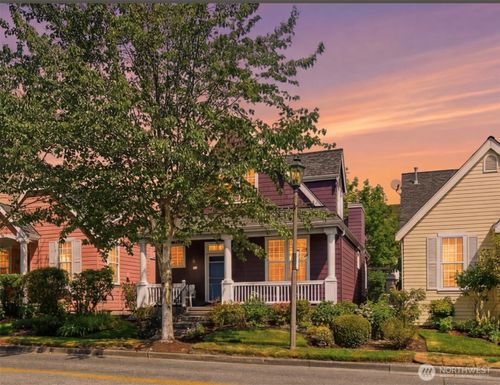 104 Ne Sunset St, Poulsbo, WA, 98370-7376 | Card Image