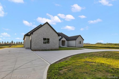 65855 Mound Rd, Washington Twp, MI, 48095-1702 | Card Image