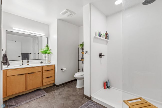 3/4 primary bath-18.jpg | Image 16