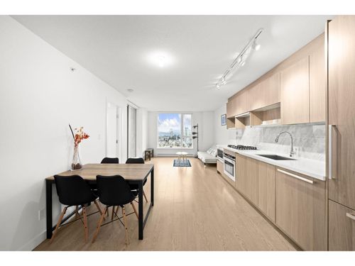 3209-13696 100 Avenue, Surrey, BC, V3T0L5 | Card Image