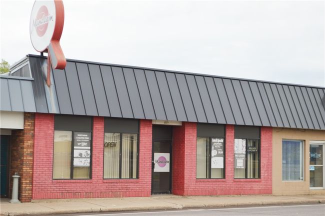 407 S. Main Street. | Image 22