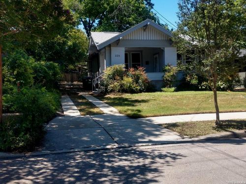 338 Queen Anne Ct, San Antonio, TX, 78209-6625 | Card Image