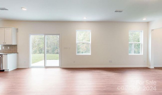 Family room | Image 4