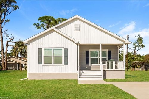 12315 Tangier St, NORTH PORT, FL, 34287-1230 | Card Image