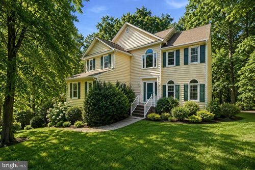 8267 Hanover Grove Blvd, Mechanicsville, VA, 23111-5627 | Card Image