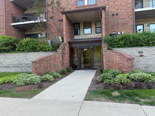 apt-206-740 Weidner Rd, Buffalo Grove, IL, 60089-3387 | Card Image