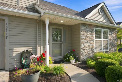 10119 Oak Trail Road, Fort Wayne, IN, 46825 | Card Image