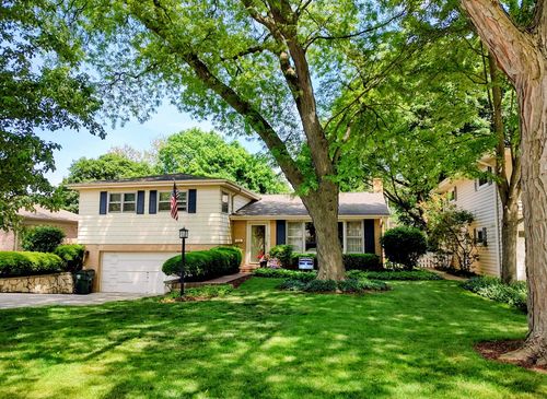 311 N Beverly Ln, Arlington Heights, IL, 60004-6242 | Card Image