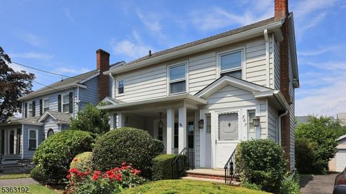 765 Cleveland Ave, Elizabeth, NJ, 07208-1580 | Card Image