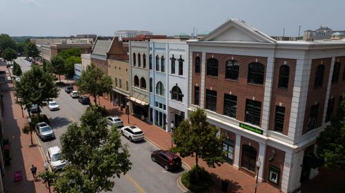 160 E Main St, spartanburg, SC, 29306 | Card Image