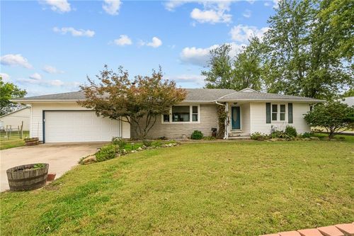 229 W 1st Street, Adrian, MO, 64720 | Card Image