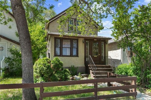 1628 Toronto St, Regina, SK, S4P1M2 | Card Image