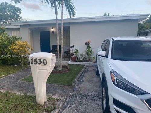 1530 Ne 180th St, North Miami Beach, FL, 33162-1412 | Card Image