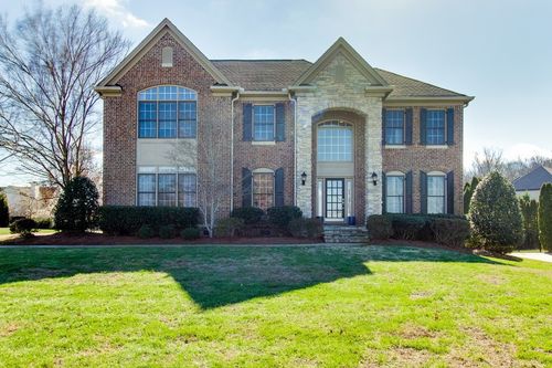 83 Governors Way, Brentwood, TN, 37027-8926 | Card Image