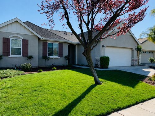 5401 W University Avenue, Fresno, CA, 93722 | Card Image