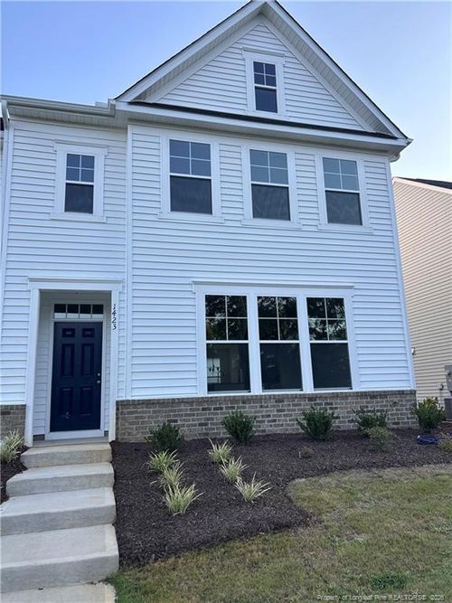 1423 Goldsboro Ave, Sanford, NC, 27330-5414 | Card Image
