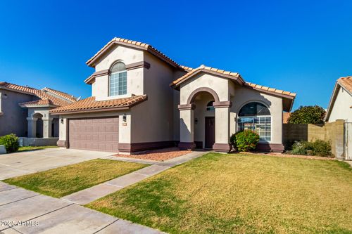 7784 W Sierra Vista Dr, Glendale, AZ, 85303-3401 | Card Image
