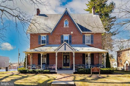 apt-4-428 N Church St, WEST CHESTER, PA, 19380-2442 | Card Image