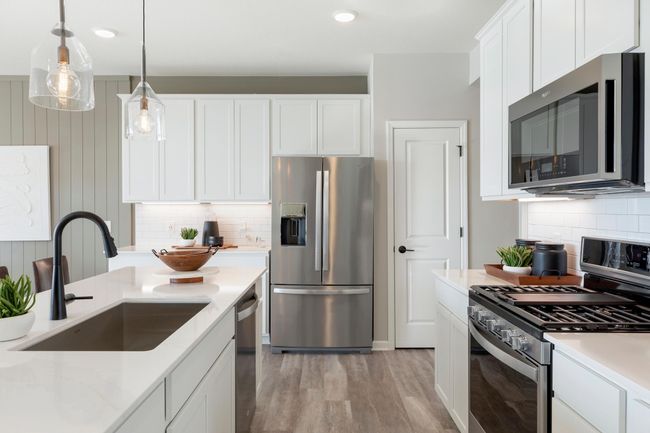 Kitchen is perfect for entertaining | Image 13