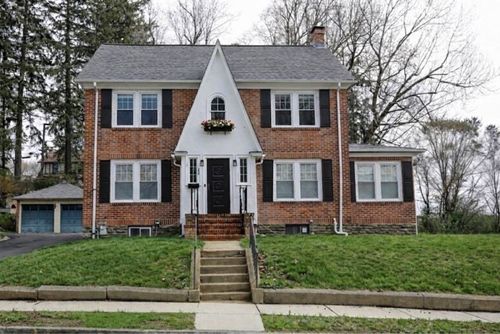 22 Longfellow Rd, Worcester, MA, 01602-2716 | Card Image