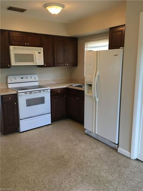 912 San Remo Ave, NAPLES, FL, 34104 | Card Image