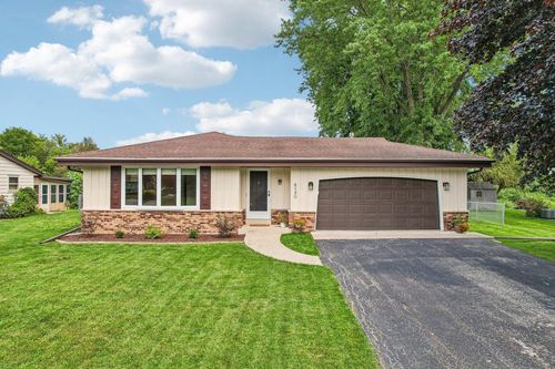 4120 S Regal Drive, New Berlin, WI, 53151 | Card Image