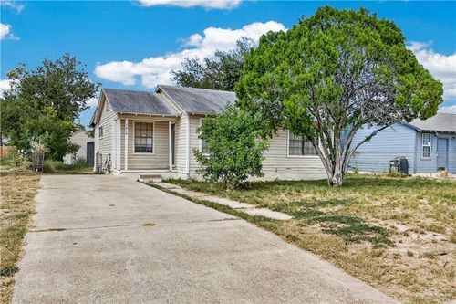 1606 Quince Ave, McAllen, TX, 78501-4221 | Card Image