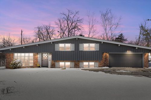 W358N5045 Lakeshore Drive, Oconomowoc, WI, 53066 | Card Image
