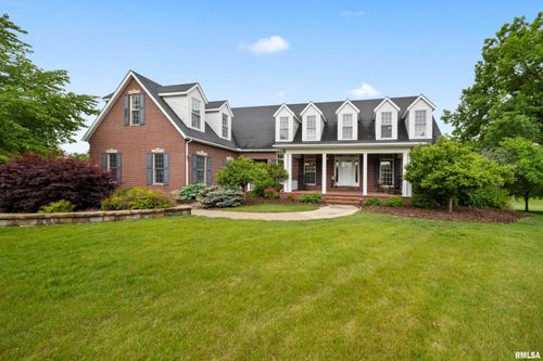 5 High Point Pl, Bettendorf, IA, 52722-7543 | Card Image