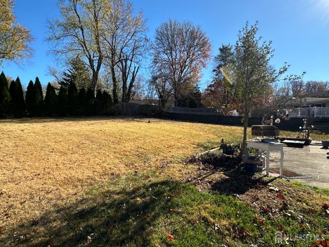 3 Joline Rd, House other with 3 bedrooms, 2 bathrooms and null parking in Kendall Park NJ | Image 17
