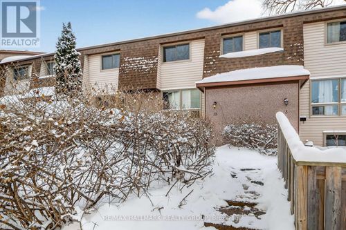 15-2640 Draper Avenue, Ottawa, ON, K2H8V3 | Card Image