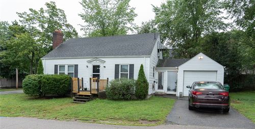 28 Hayward Road, Warwick, RI, 02888 | Card Image