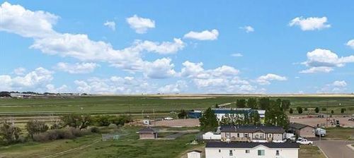 127 Meadowplace Drive, Brooks, AB, T1R0X1 | Card Image