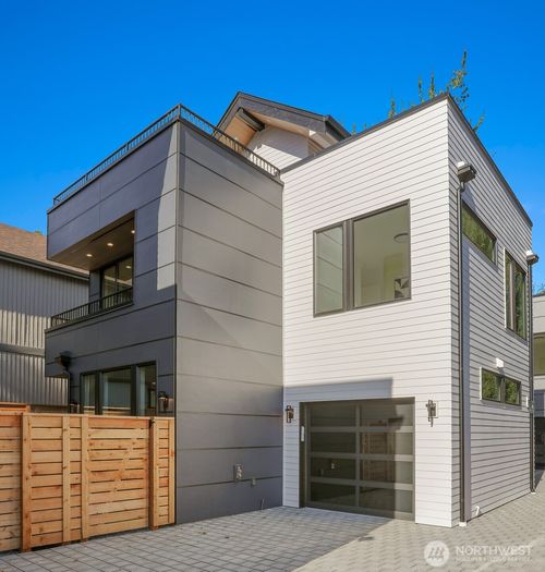 b-8750 13th Ave Nw, Seattle, WA, 98117-3403 | Card Image