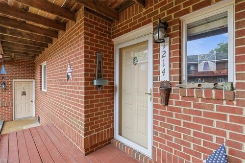 1214 Foursome Ln, Virginia Beach, VA, 23455-6804 | Card Image