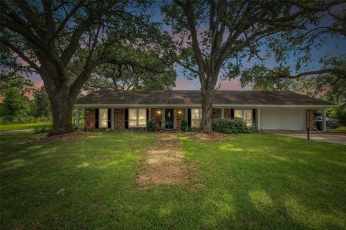 1318 Moller Rd, Alvin, TX, 77511-3247 | Card Image