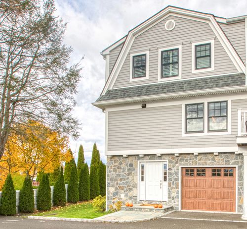 e-24 Harold St, Cos Cob, CT, 06807-3105 | Card Image