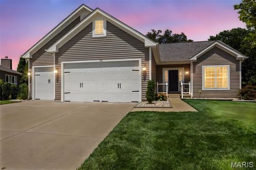 153 Carlton Point Dr, Wentzville, MO, 63385-4834 | Card Image