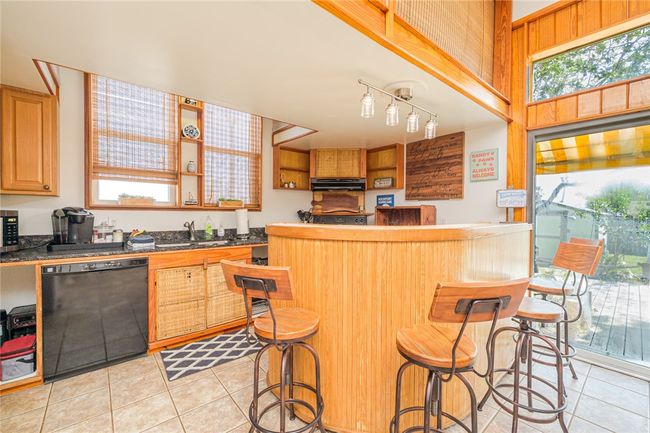 108 N 2 Nd St, House other with 5 bedrooms, 5 bathrooms and 6 parking in Fulton TX | Image 6