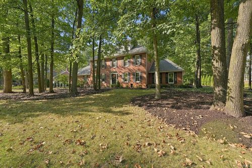 10727 Country Wood Trl, Fort Wayne, IN, 46845-1061 | Card Image