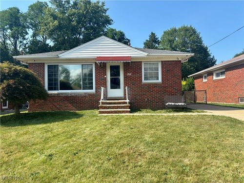 13637 Silver Rd, Garfield Heights, OH, 44125-1935 | Card Image