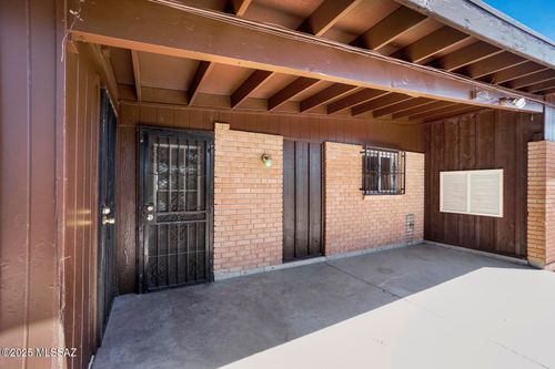8702 E Shiloh Pl, Tucson, AZ, 85710-2911 | Card Image