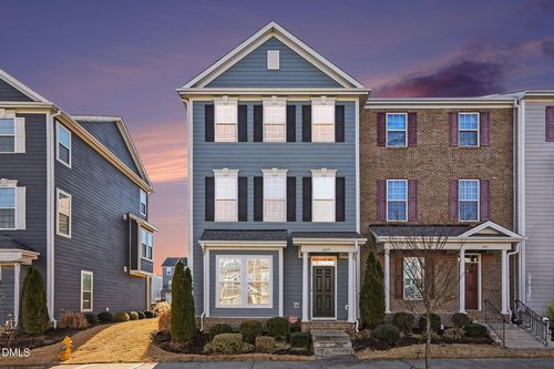 6425 Perry Creek Rd, Raleigh, NC, 27616-8097 | Card Image